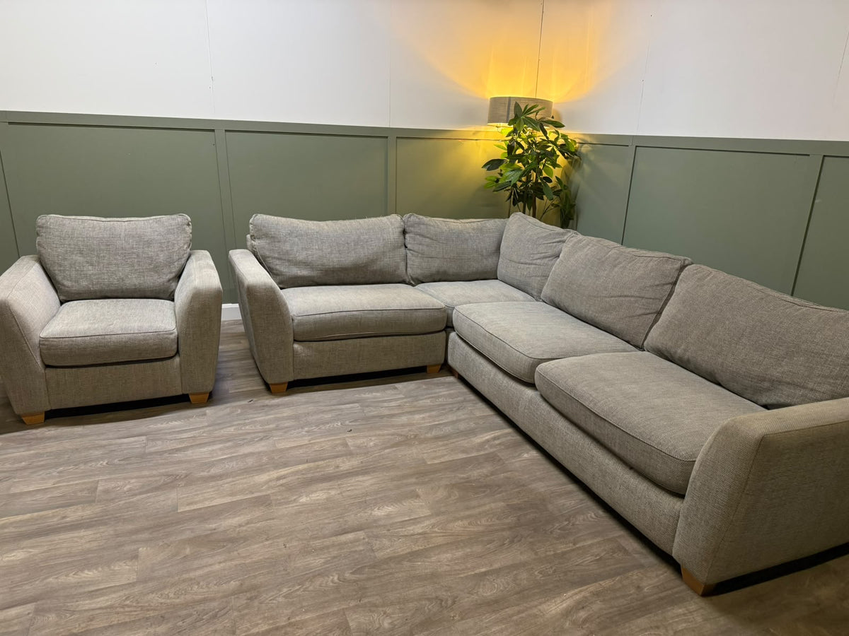 DFS Sophia light grey corner sofa and matching armchair RS-003 – photo 6