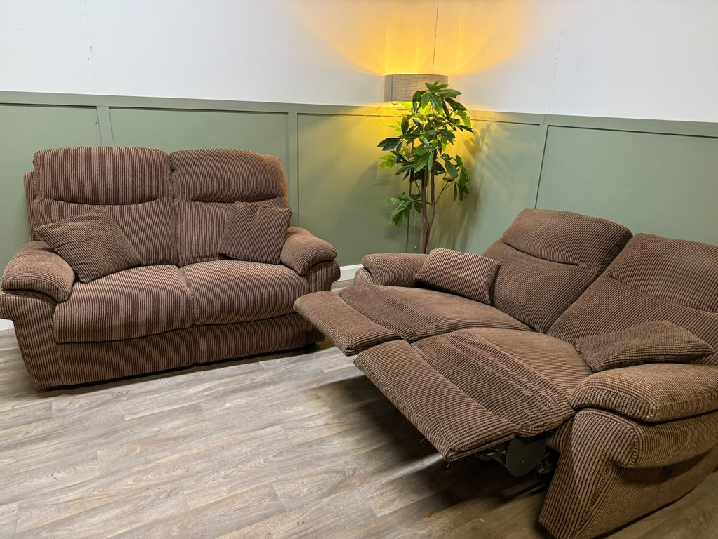 Brown La-Z-Boy electric recliner with matching two-seater RS-005 – photo 4